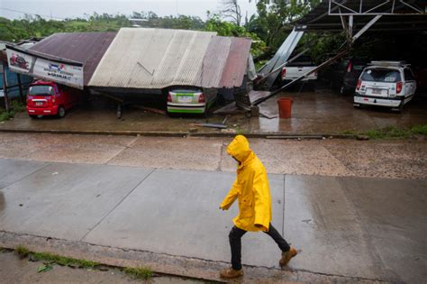 O­r­t­a­ ­A­m­e­r­i­k­a­­d­a­ ­J­u­l­i­a­ ­K­a­s­ı­r­g­a­s­ı­ ­v­e­ ­ş­i­d­d­e­t­l­i­ ­y­a­ğ­ı­ş­l­a­r­:­ ­2­8­ ­ö­l­ü­